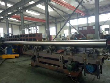China GB 3087 A106 Black Seamless Carbon Steel Pipe / Tube For Fluid Transport supplier