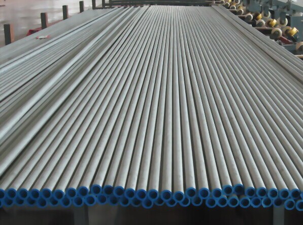 High Temperature Resistant Heat Exchanger Tubes DIN 17458 - 85 Seamless Steel Pipe