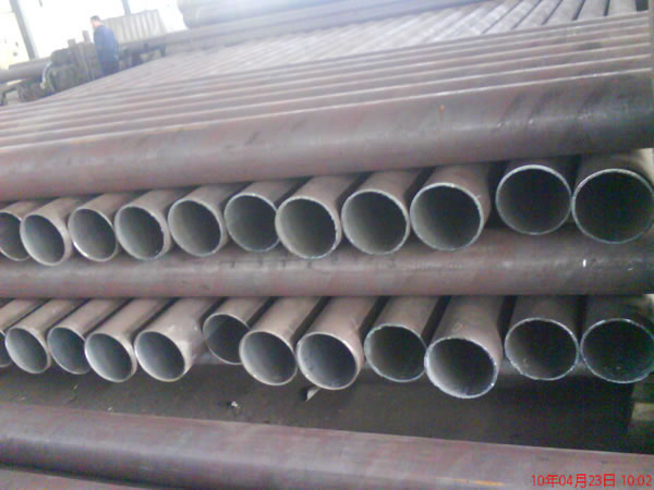 High Strength Structural 16Mn ERW Steel Pipe 6mm - 25mm Thickness For Fluid Transport