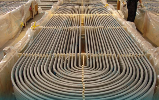 Cold Rolling / Cold Drawn U Bend Tube , Seamless Stainless Pipe Grade TP304