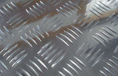 China Bright Surface Five Bars Aluminium Checker Plate Sheet 5052 Checker Plate Anti Slip Plate supplier