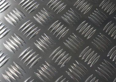 Easy Processing Aluminum Tread Plate , Coil 5 Bar Chequered Embossed Aluminum Sheet Plate supplier